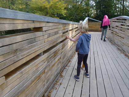 légende du contrebandier sur passerelle